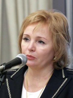 Людмила Путин: “Миний нөхөр аль эрт нас барчихсан”