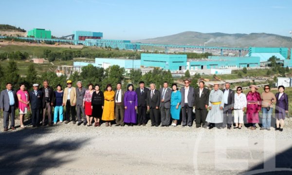 Монгол улсын хөдөлмөрийн баатрууд “Эрдэнэт” үйлдвэрт зочиллоо
