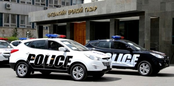 15 кг мөнгөн ус тээвэрлэж явсан иргэдийг саатууллаа