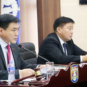 Хаврын улстөржилт нийслэлээс эхлэв үү?