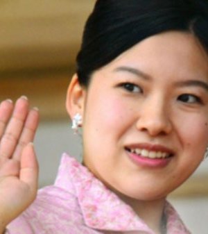 Японы эзэн хааны удмын гүнж бизнес эрхлэгчтэй гэрлэнэ