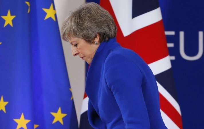 “Brexit”-ийн асуудлаархи санал хураалтыг хойшлуулжээ