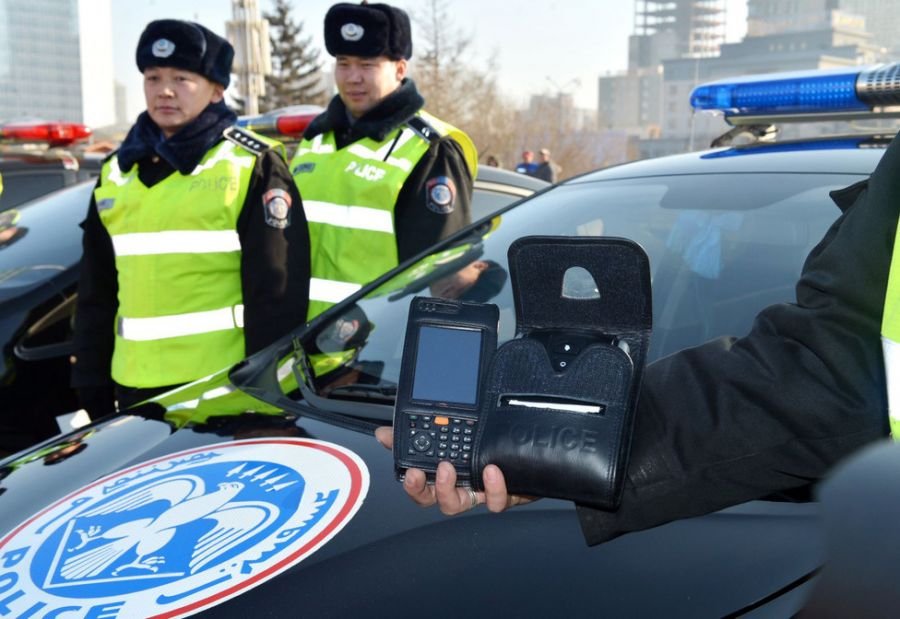 Зөрчлийн оноо нь дууссан 2930 жолоочийн эрхийг хасчээ