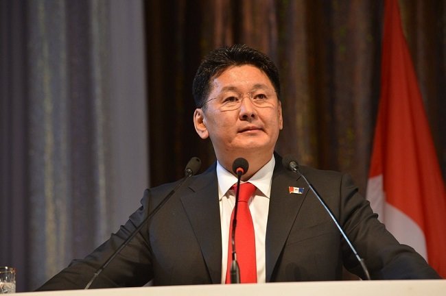 Боловсролын салбарынхан Ерөнхий сайдад албан бичиг хүргүүллээ