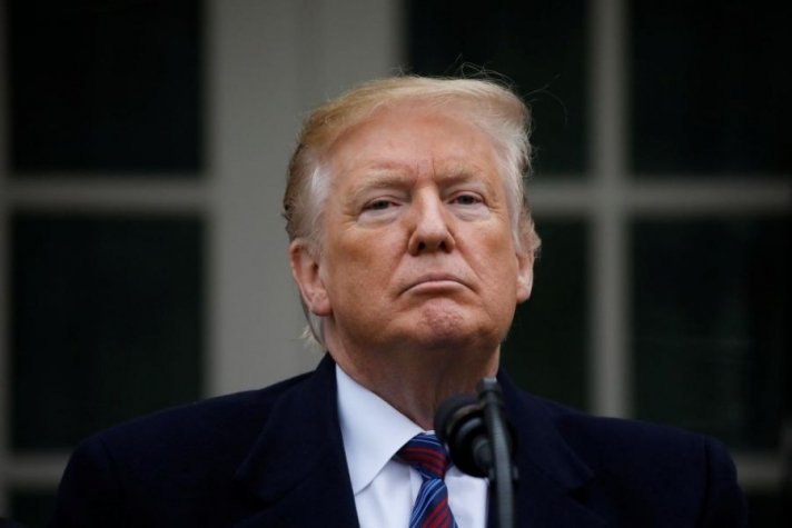 Засгийн газрын түр зогсолтод Д.Трампыг буруутгах иргэдийн тоо нэмэгджээ