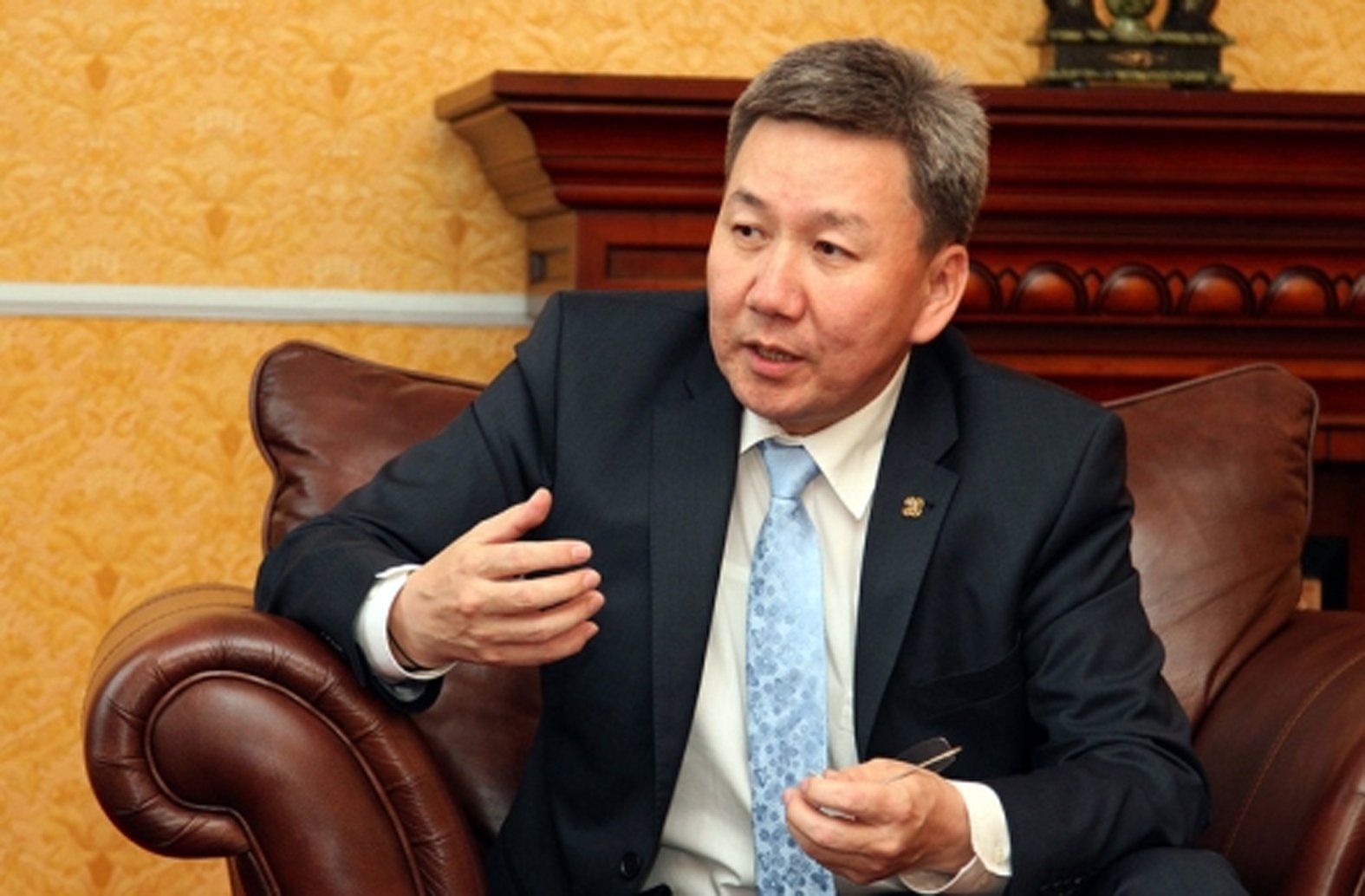 Л.Болд АН-аас гарах хүсэлтээ өгчээ