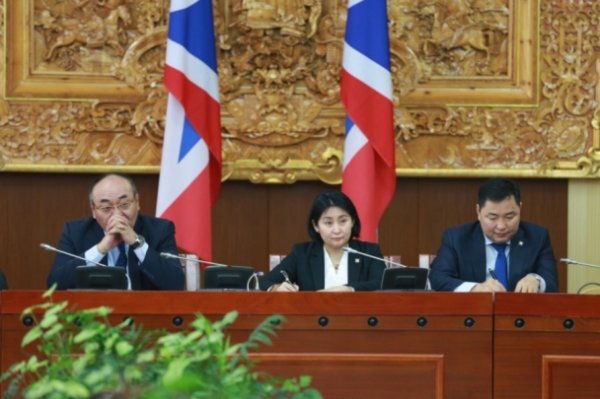 УИХ дахь АН-ын гишүүд зөвлөл байгуулж ажиллахаар болжээ