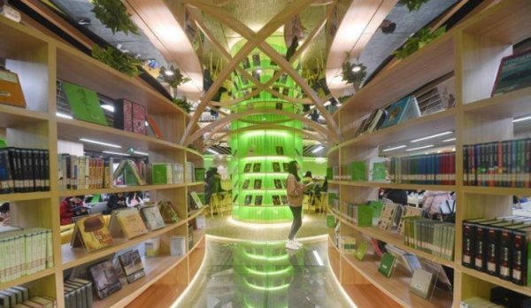 24 цагийн турш үнэ төлбөргүй үйлчилдэг номын сан нээгджээ