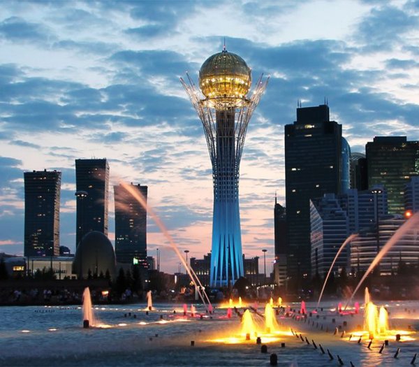 Дэлхийн түүхэнд нэрээ сольсон хотуудын сүүлийнх нь Казахстаны нийслэл Астана болов