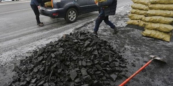 377 тн түүхий нүүрс зөвшөөрөлгүй нэвтрүүлэхийг завдсаныг илрүүллээ