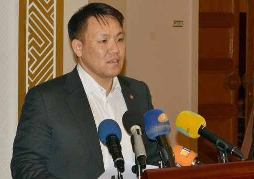 УИХ-ийн гишүүн Н.Номтойбаяр өөрийн хүсэлтээр ажлаа өгнө гэж мэдэгдлээ