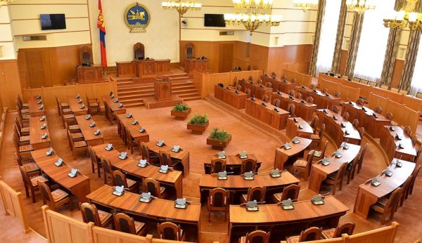 ТАНИЛЦ: Энэ сарын 15-наас эхлэх УИХ-ын чуулганы хэлэлцэх асуудлууд