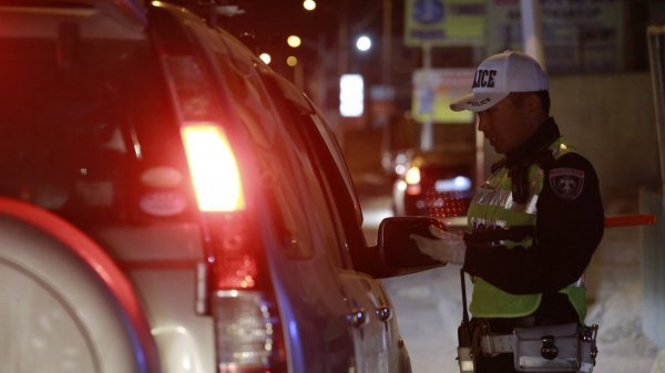 Явган зорчигч болон бага насны хүүхдийг мөргөж амь насыг нь хохироожээ