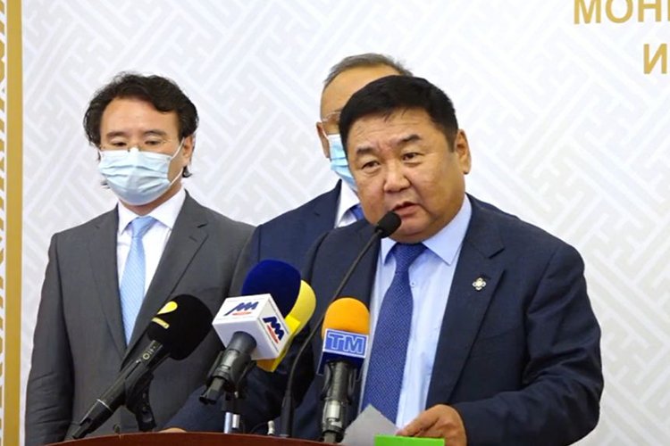 Д.Ганбат: Би цаашдаа ч УИХ дахь АН-ын бүлгийн даргаар ажиллана